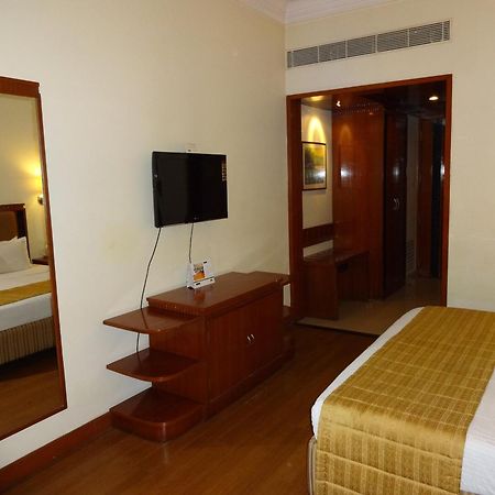 Royal Court Hotel Maduráj Szoba fotó