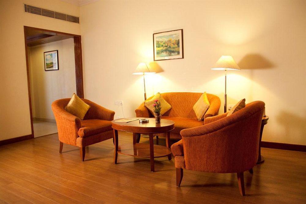 Royal Court Hotel Maduráj Kültér fotó