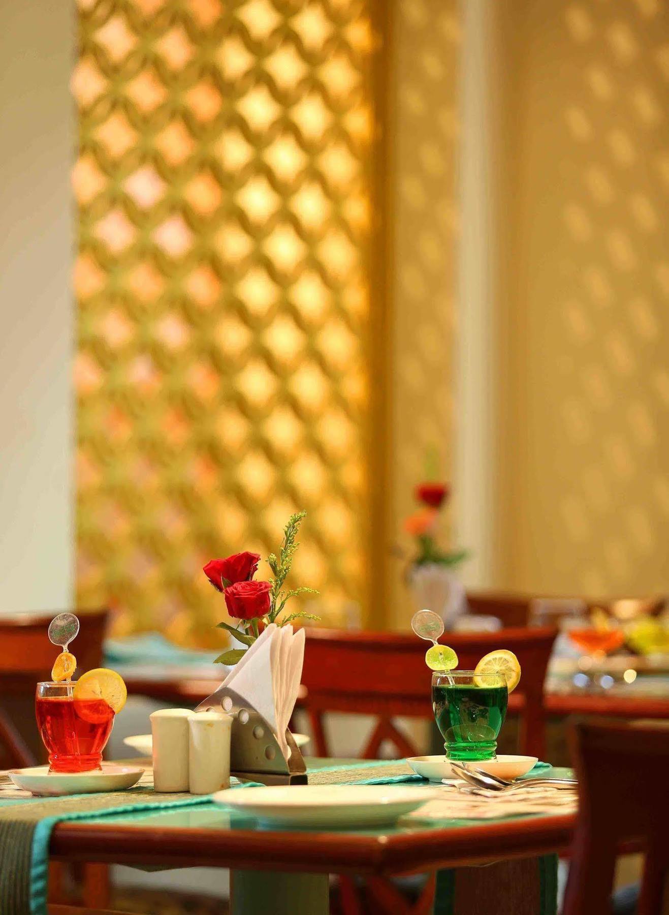 Royal Court Hotel Maduráj Kültér fotó